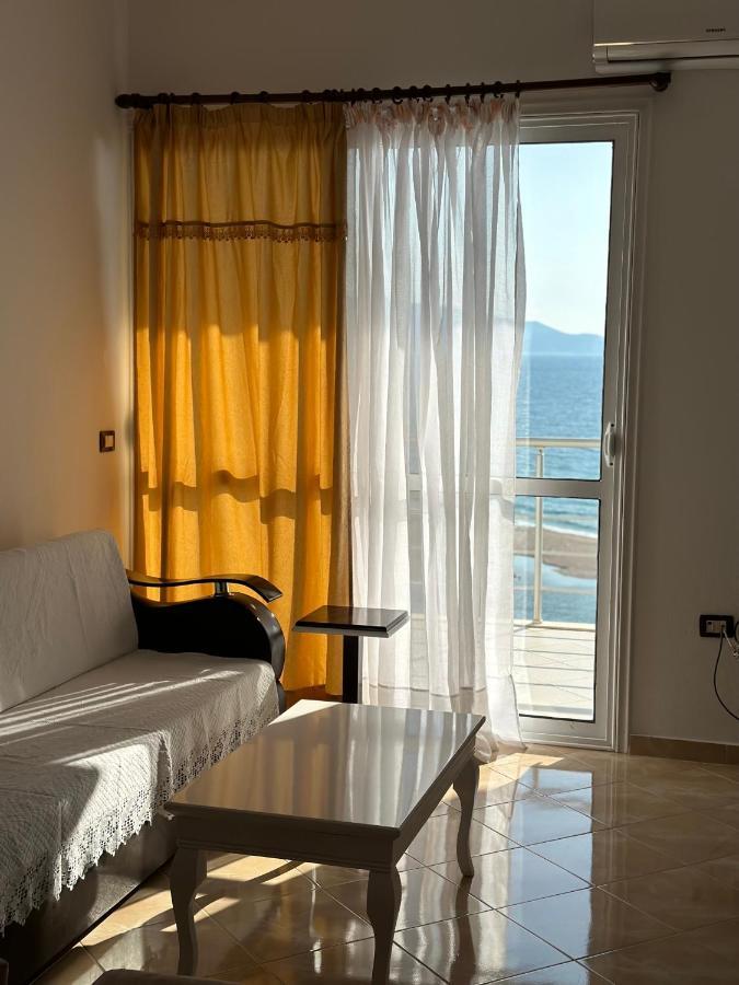 Blue Bay Apartments ساراندا المظهر الخارجي الصورة