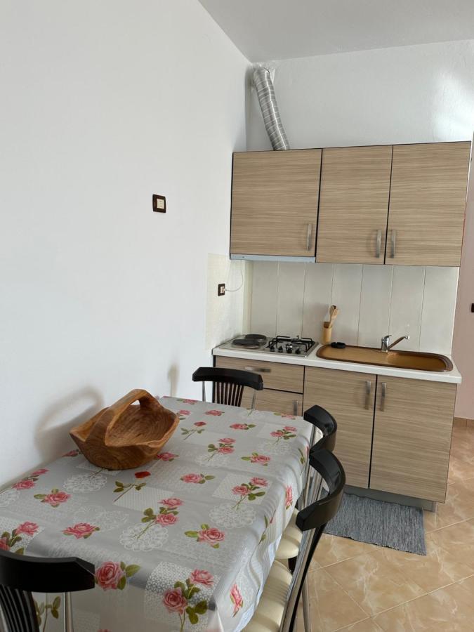 Blue Bay Apartments ساراندا المظهر الخارجي الصورة