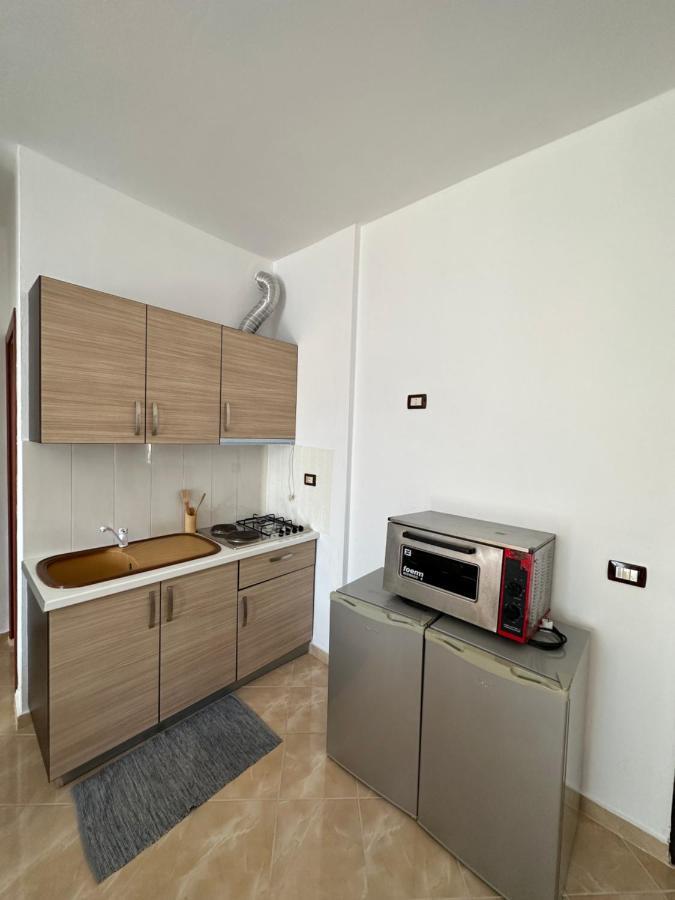 Blue Bay Apartments ساراندا المظهر الخارجي الصورة