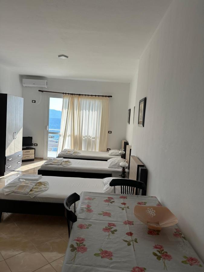 Blue Bay Apartments ساراندا المظهر الخارجي الصورة