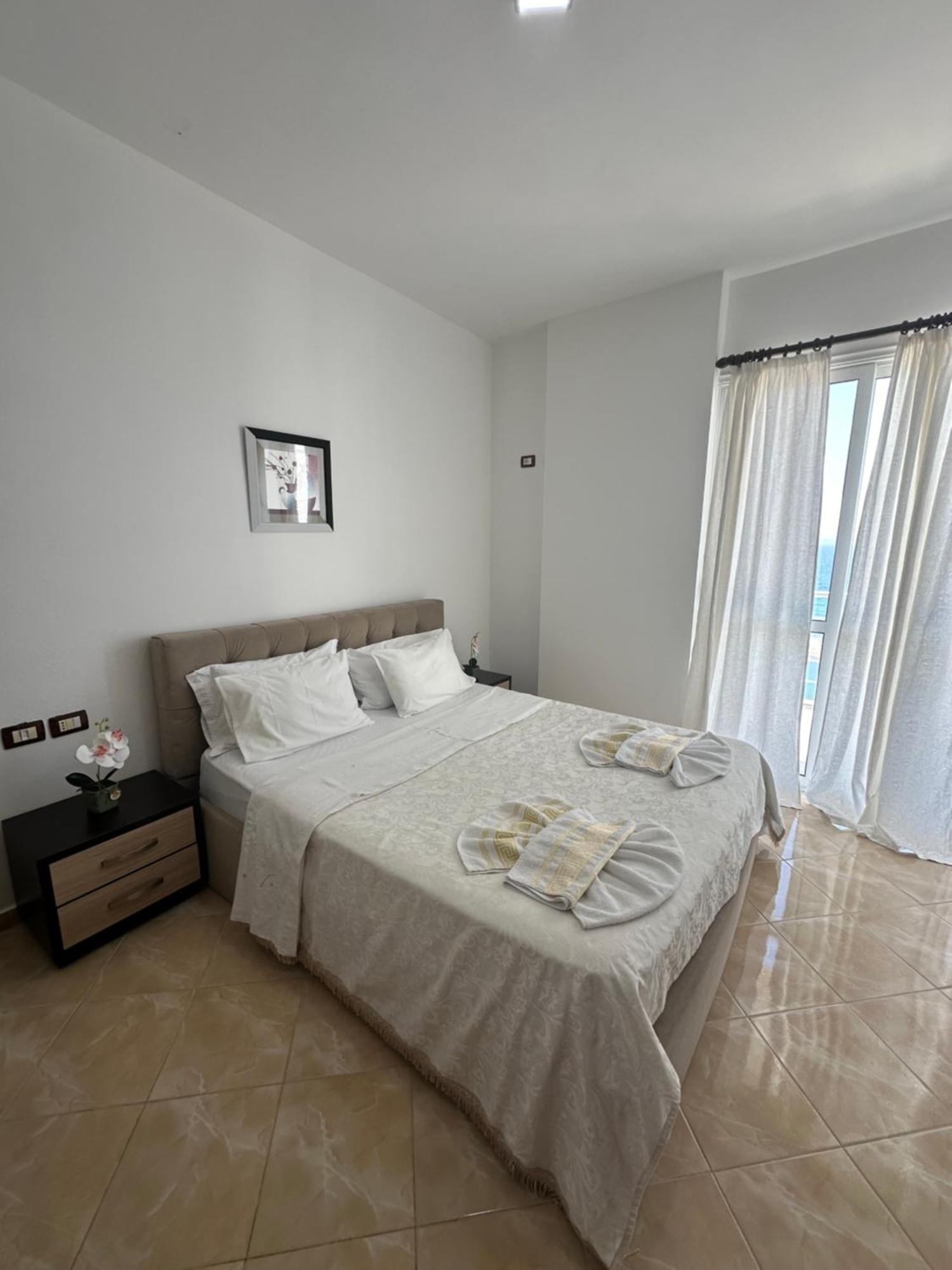 Blue Bay Apartments ساراندا المظهر الخارجي الصورة