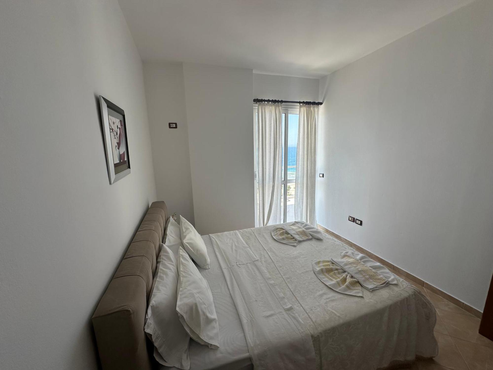 Blue Bay Apartments ساراندا المظهر الخارجي الصورة