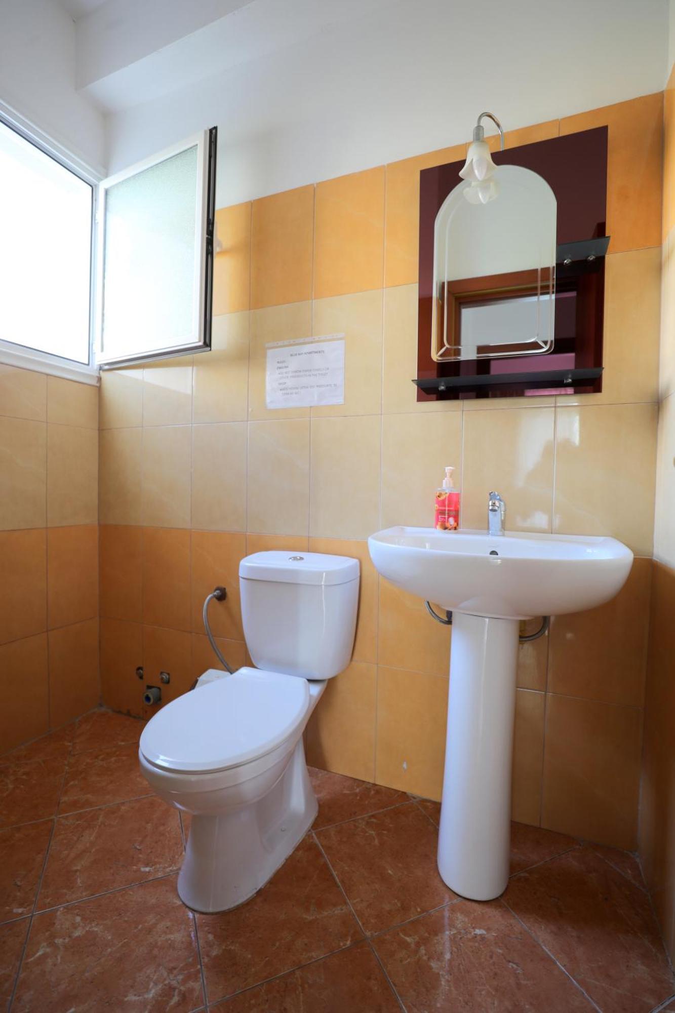 Blue Bay Apartments ساراندا المظهر الخارجي الصورة