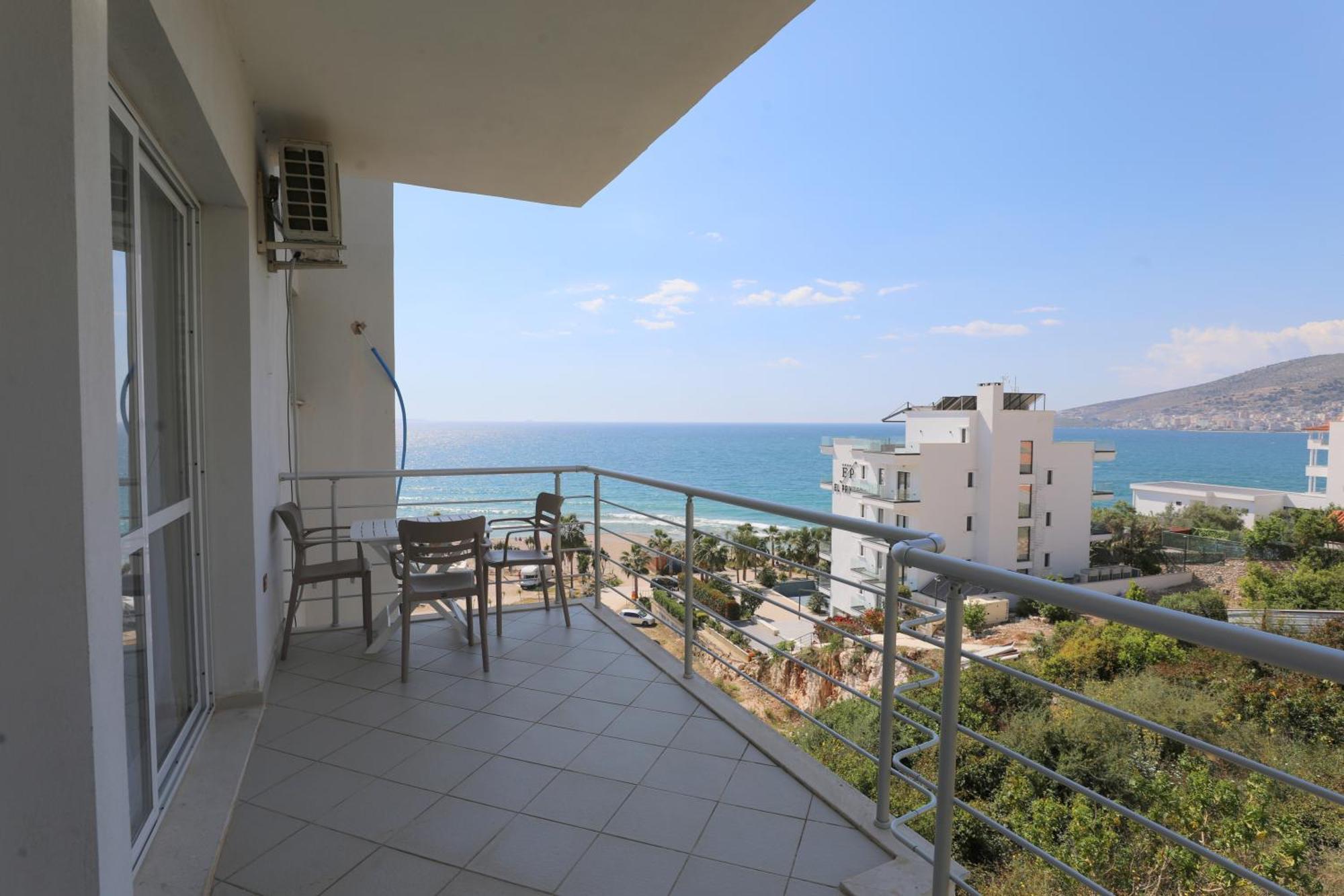 Blue Bay Apartments ساراندا المظهر الخارجي الصورة