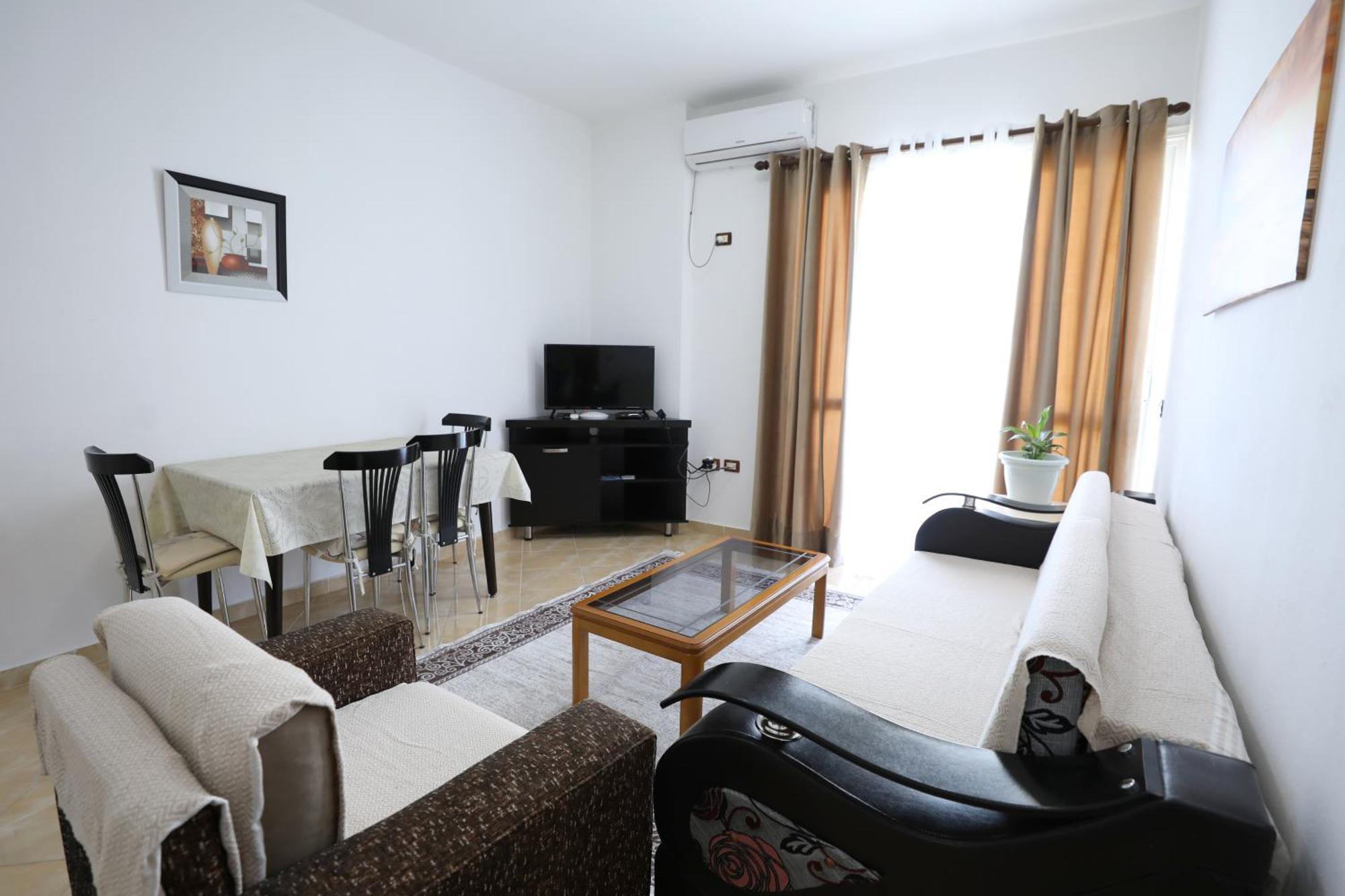Blue Bay Apartments ساراندا المظهر الخارجي الصورة