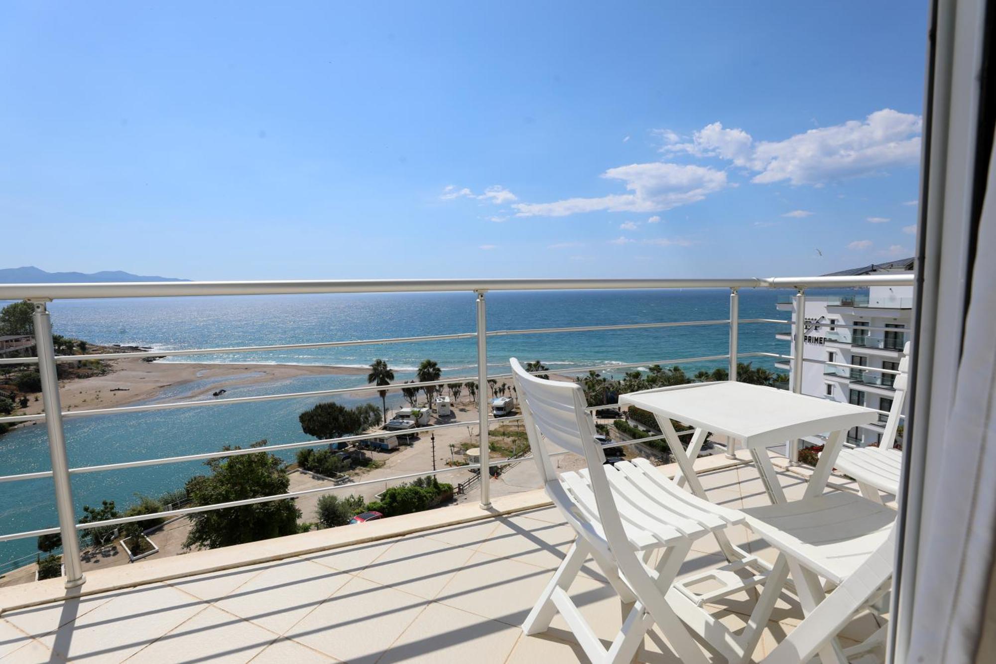 Blue Bay Apartments ساراندا المظهر الخارجي الصورة