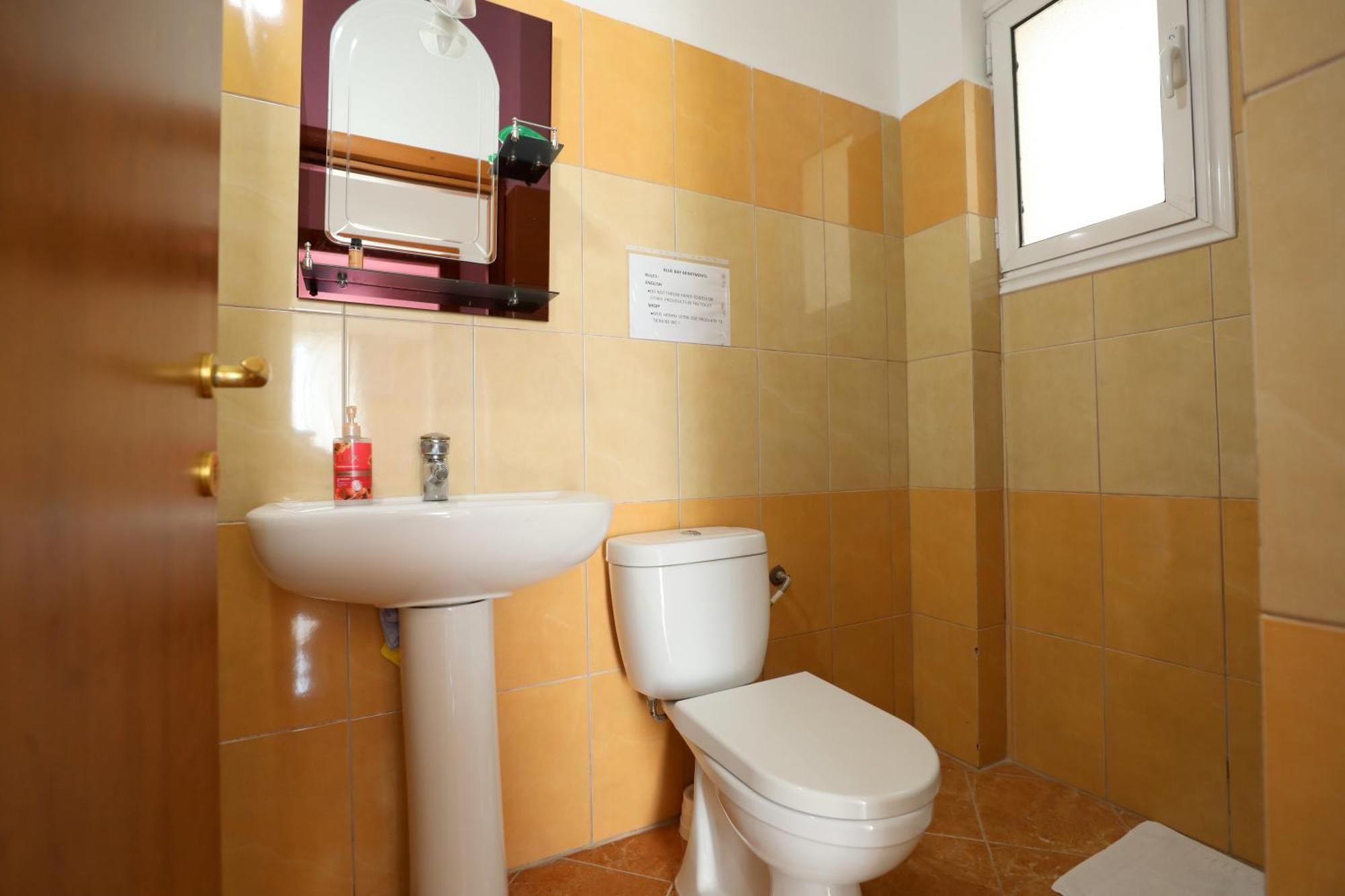 Blue Bay Apartments ساراندا المظهر الخارجي الصورة
