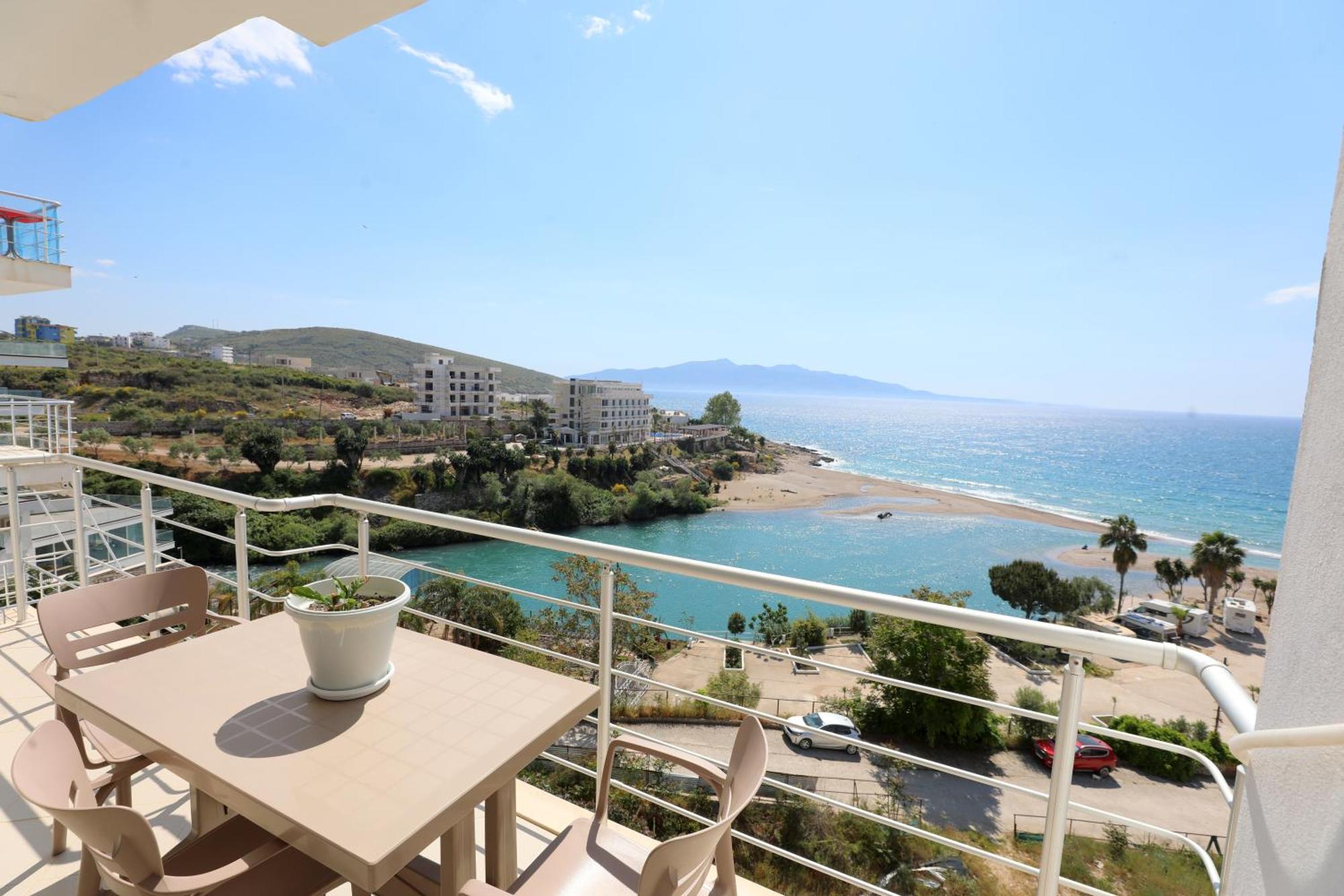 Blue Bay Apartments ساراندا المظهر الخارجي الصورة