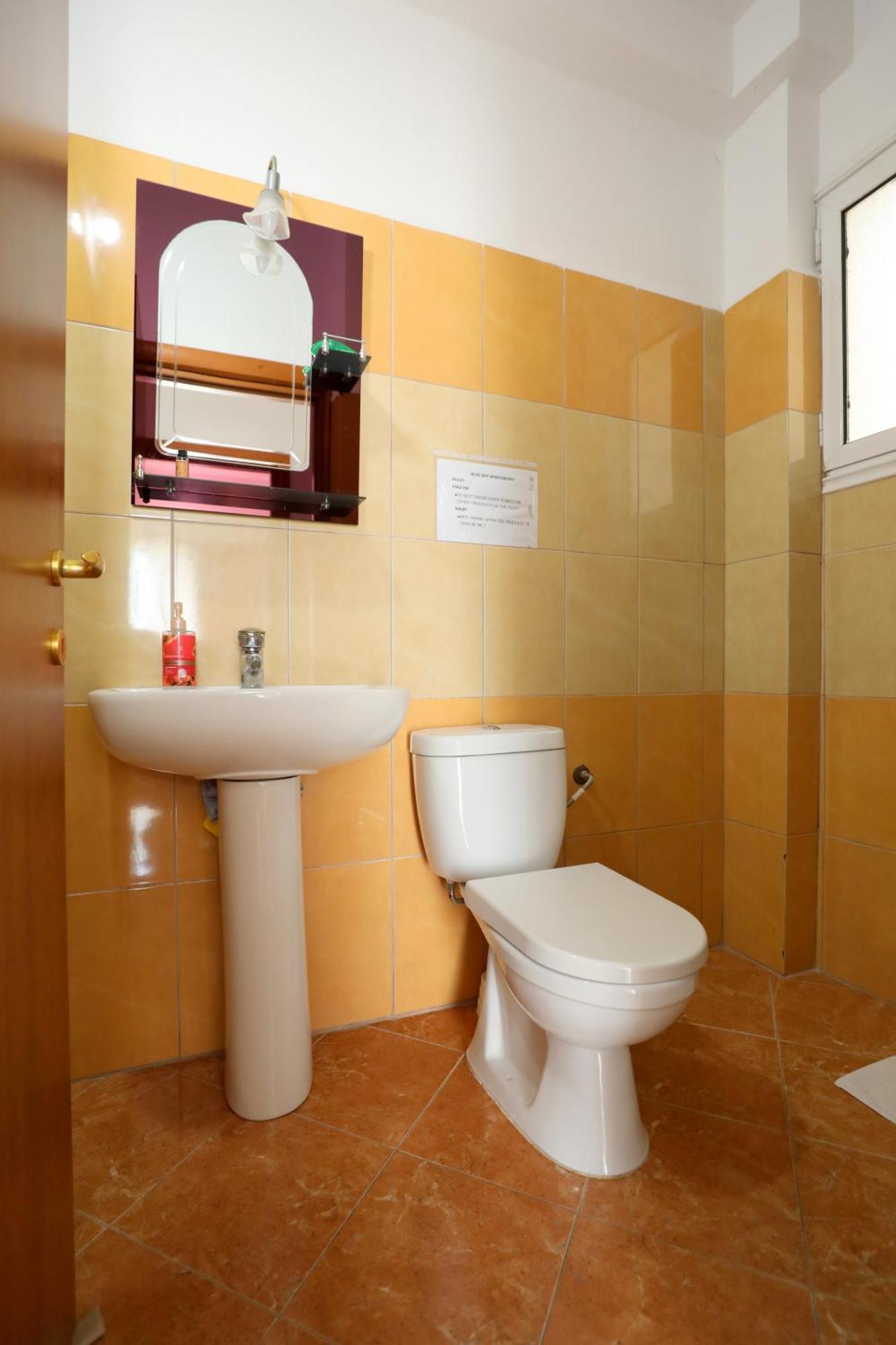 Blue Bay Apartments ساراندا المظهر الخارجي الصورة