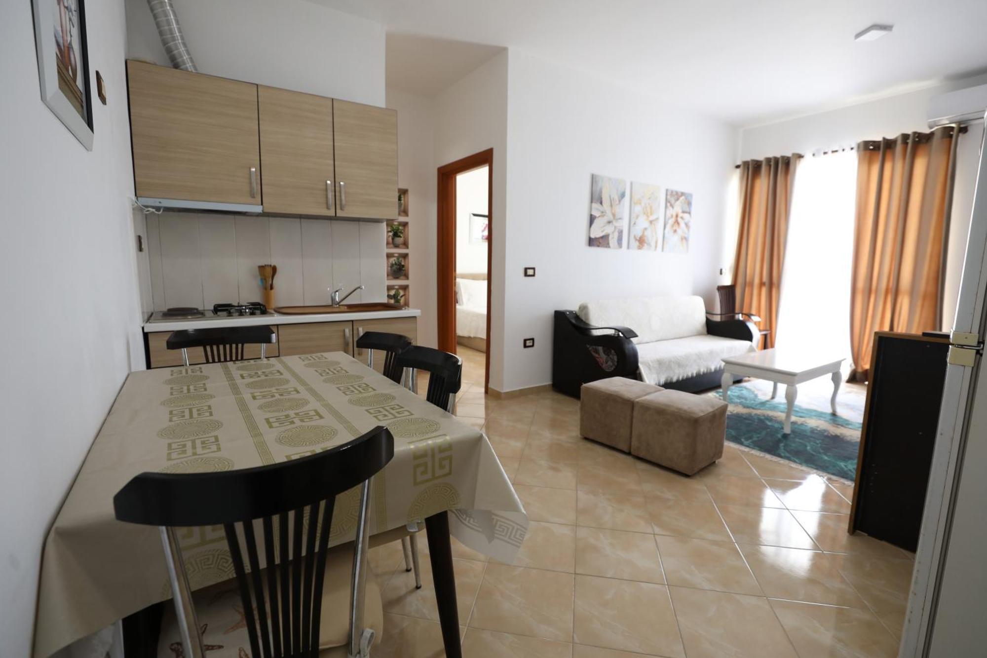 Blue Bay Apartments ساراندا المظهر الخارجي الصورة
